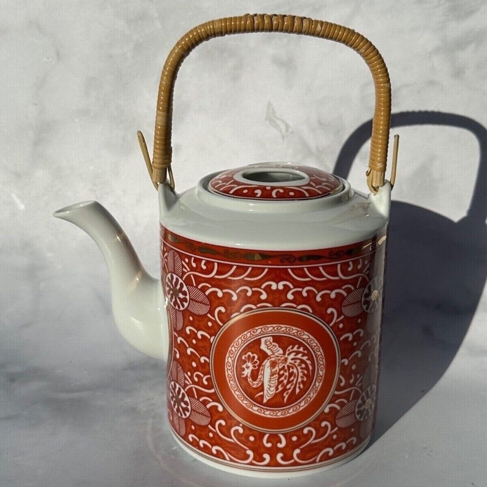 Vintage 1960s Georges Briard Imperial Brocade Teapot EVC